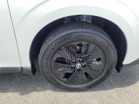 New 2025 Nissan Murano SV image 13