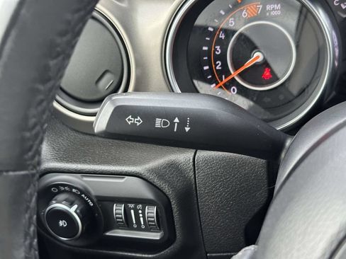 Used 2018 Jeep Wrangler Sport AWD/4WD image 20