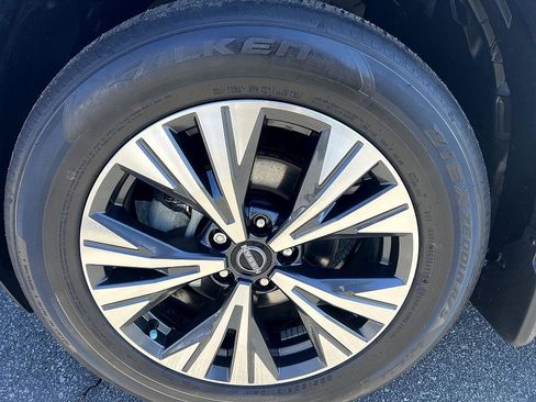 Certified 2023 Nissan Rogue SV w/ SV Premium B Package image 9