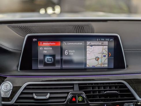 Used 2019 BMW 740i xDrive w/ Executive Package image 30