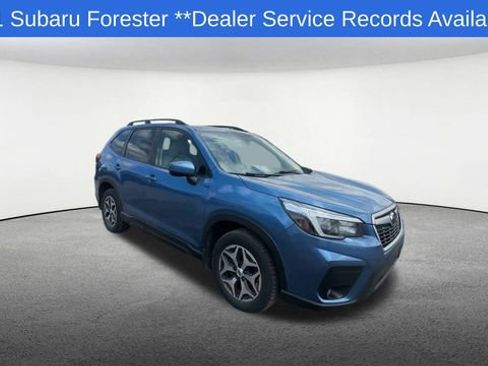 Used 2021 Subaru Forester Premium AWD/4WD image 2