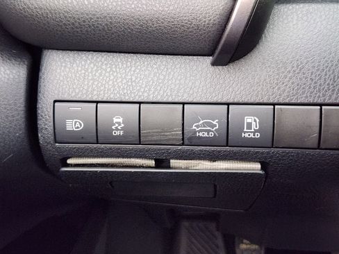Used 2020 Toyota Camry SE FWD image 26