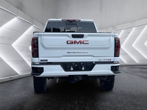 Certified 2025 GMC Sierra 3500 AT4 w/ AT4 Premium Plus Package image 5