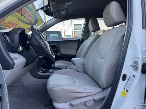 Used 2011 Toyota RAV4 2WD w/ Base L4 Extra Value Pkg image 10