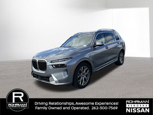 Used 2025 BMW X7 xDrive40i image 2