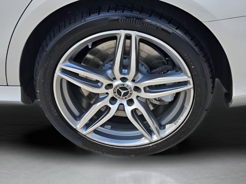 Used 2019 Mercedes-Benz E 450 4MATIC Sedan image 31