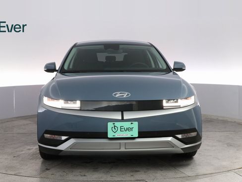 Used 2024 Hyundai Ioniq 5 SEL image 3