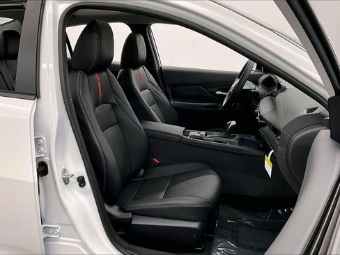 New 2026 Nissan Sentra SR w/ SR Premium Package FWD image 37