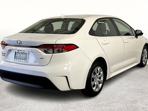 Used 2024 Toyota Corolla LE image 2