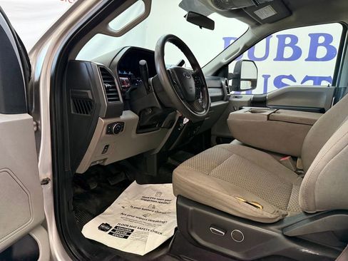 Used 2019 Ford F250 XLT w/ XLT Value Package image 11