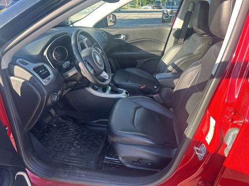 Used 2019 Jeep Compass High Altitude AWD/4WD image 5