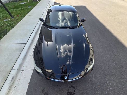 Used 2013 BMW Z4 sDrive28i w/ Sport Pkg image 5