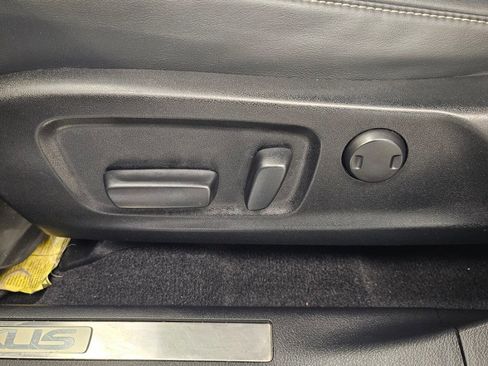 Used 2022 Lexus RX 350L Premium image 32