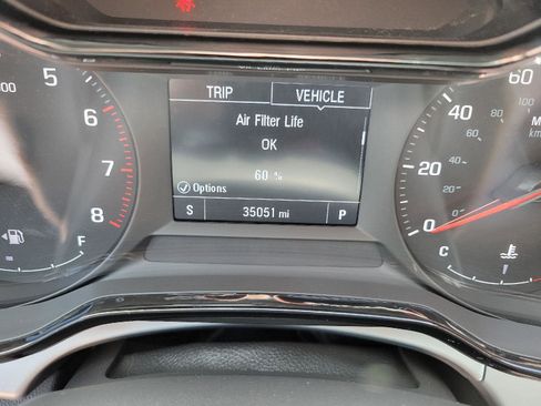 Used 2025 Chevrolet Trax LS FWD image 11