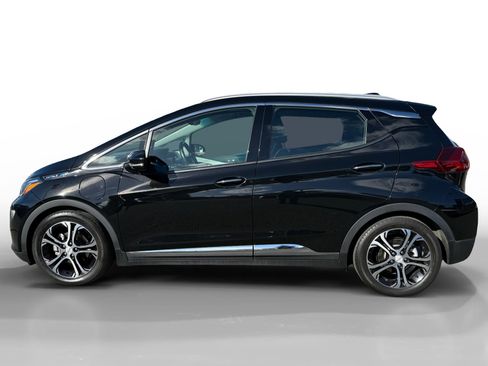 Used 2021 Chevrolet Bolt Premier image 2