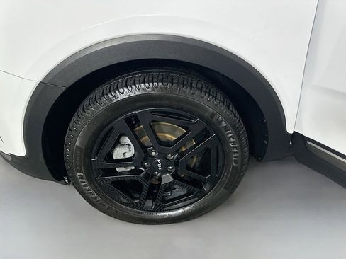 Used 2023 Kia Telluride EX X-Line image 33