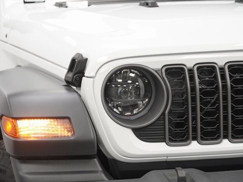 New 2026 Jeep Wrangler Unlimited Sport AWD/4WD image 5