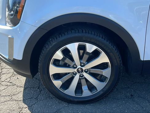 Used 2020 Kia Telluride EX w/ EX Premium Package image 8