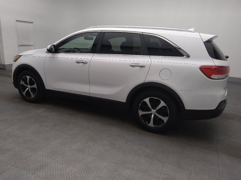 Used 2018 Kia Sorento EX image 3