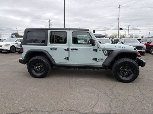 Used 2024 Jeep Wrangler Unlimited AWD/4WD image 7