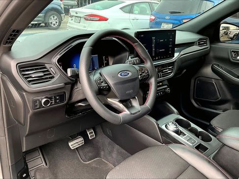 Certified 2023 Ford Escape ST-Line w/ Tech Pack #1 image 18