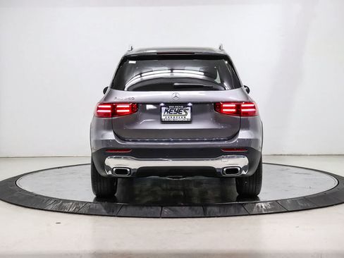 Used 2026 Mercedes-Benz GLB 250 image 3