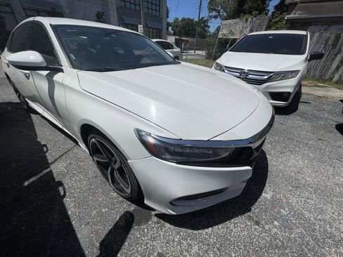 Used 2018 Honda Accord LX image 8