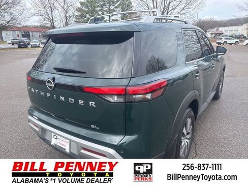 Used 2022 Nissan Pathfinder SL image 5