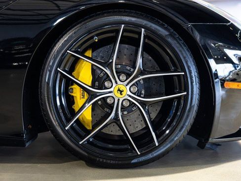 Used 2015 Ferrari F12 Berlinetta RWD image 26