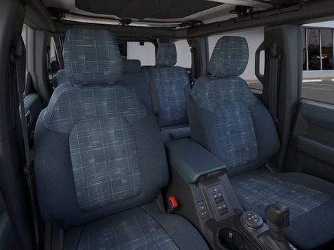New 2025 Ford Bronco Heritage Edition image 10