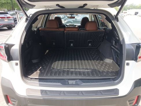 Used 2020 Subaru Outback Touring w/ Popular Package #2 AWD/4WD image 40