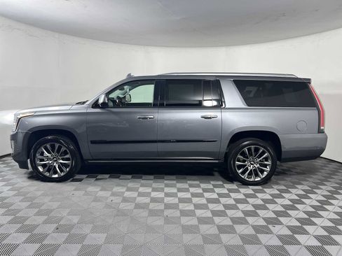 Used 2020 Cadillac Escalade ESV Premium Luxury w/ Escalade Sport Edition RWD image 7