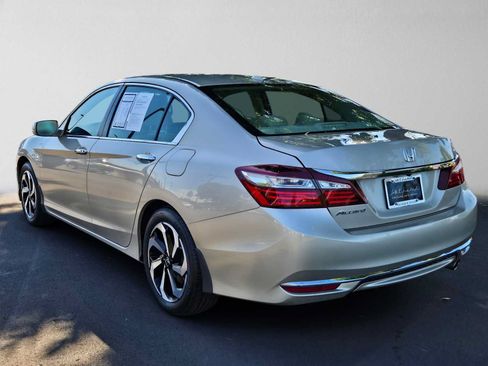 Used 2017 Honda Accord EX-L image 5
