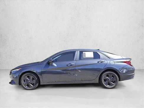 Certified 2021 Hyundai Elantra SEL FWD image 8