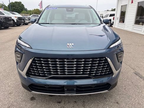 Certified 2025 Buick Enclave Avenir w/ Trailering Package, 5000 lbs. AWD/4WD image 2