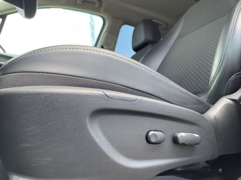 Used 2017 Buick Encore Preferred AWD/4WD image 21