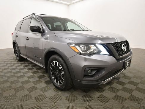 Used 2020 Nissan Pathfinder SL image 10