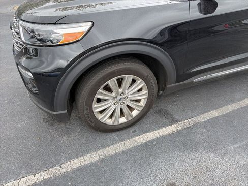 Certified 2023 Ford Explorer Limited w/ Limited Technology Package AWD/4WD image 2