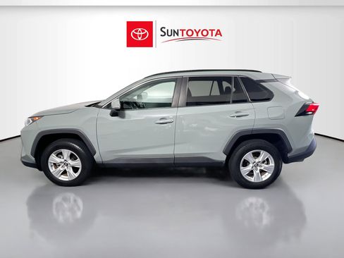 Used 2021 Toyota RAV4 XLE FWD image 7