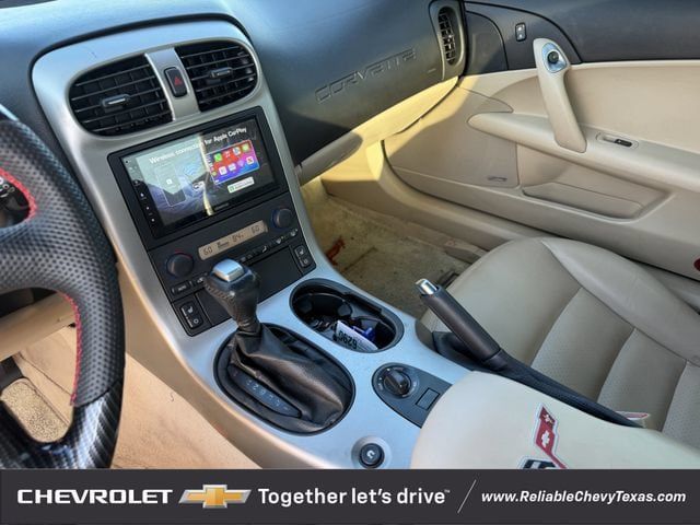 Used 2005 Chevrolet Corvette Coupe w/ Preferred Equipment Group RWD image 16