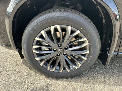 New 2026 Nissan Rogue Platinum w/ Tech Package AWD/4WD image 9