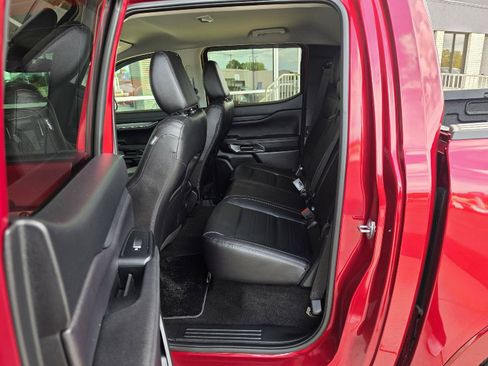 Used 2025 Ford Ranger Lariat w/ FX4 Off-Road Package AWD/4WD image 10