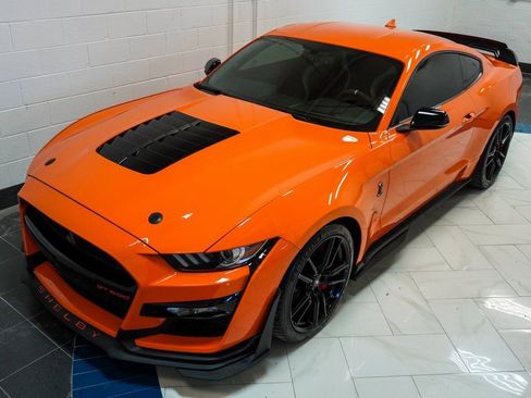 Used 2021 Ford Mustang Shelby GT500 w/ Technology Package image 16