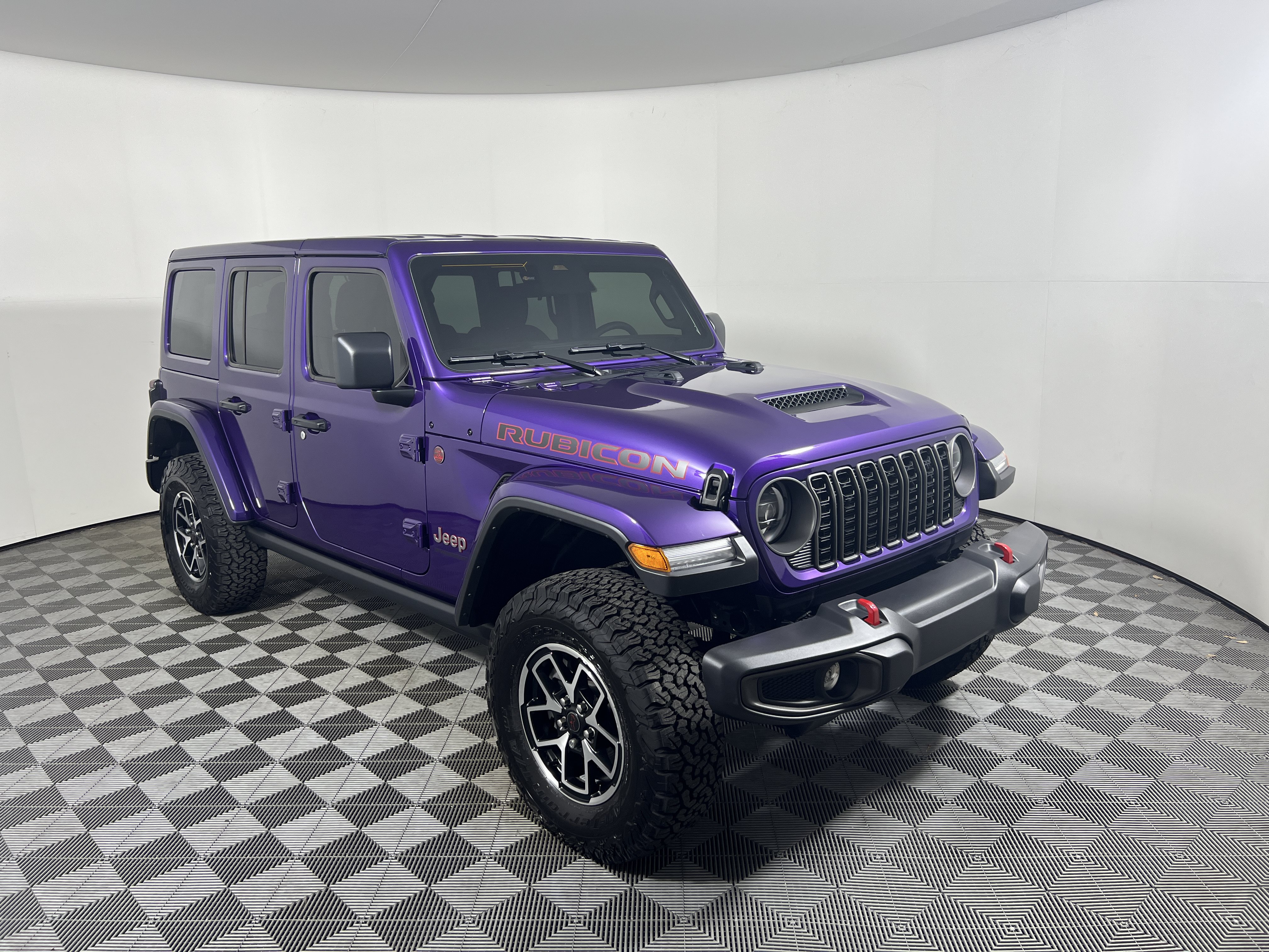 Used 2026 Jeep Wrangler Unlimited Rubicon w/ Safety Group AWD/4WD image 7