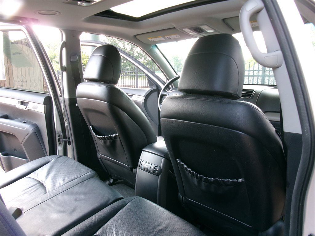 Used 2009 Kia Borrego EX w/ Premium Pkg RWD image 24