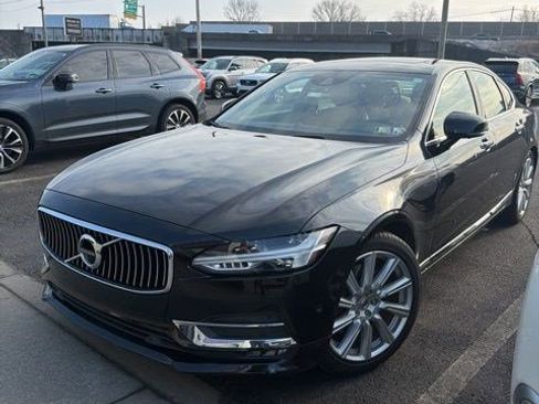 Used 2017 Volvo S90 T6 Inscription w/ Vision Package image 1