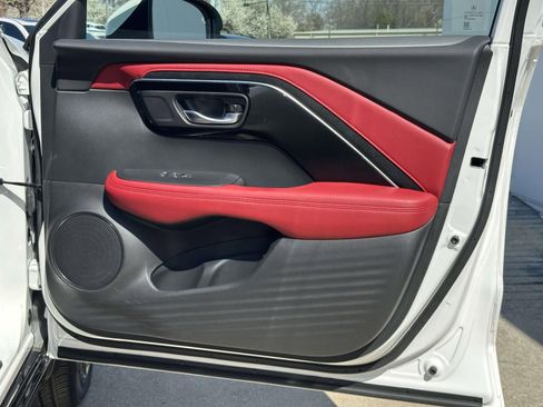 Used 2025 Acura ADX A-Spec image 9