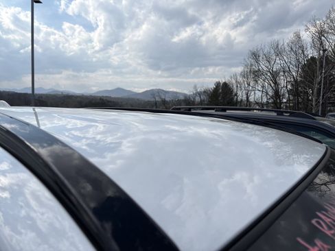 Used 2024 Toyota RAV4 XLE image 9