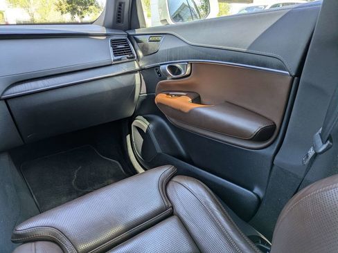 Used 2022 Volvo XC90 T6 Inscription w/ Advanced Package image 23