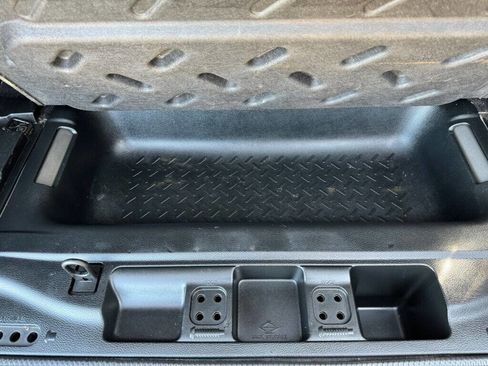 Used 2017 Jeep Wrangler Sport image 43